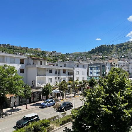 Hotel Freskia Gjirokastër Buitenkant foto